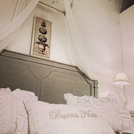 La Butterfly Relais Couette-café