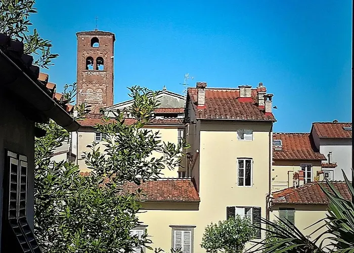 住宿加早餐酒店 La Butterfly Guest 卢卡