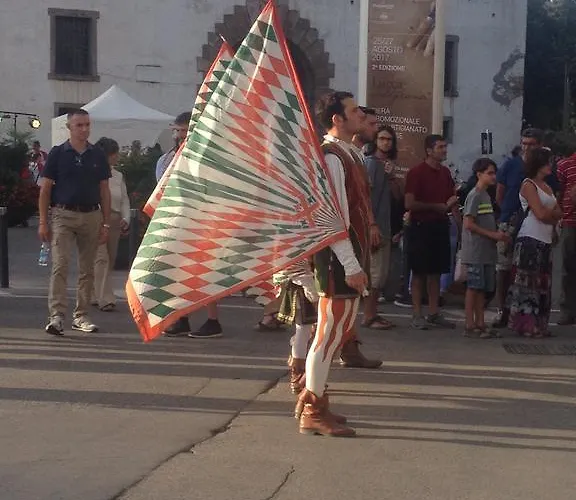 La Butterfly Guest 住宿加早餐酒店 卢卡