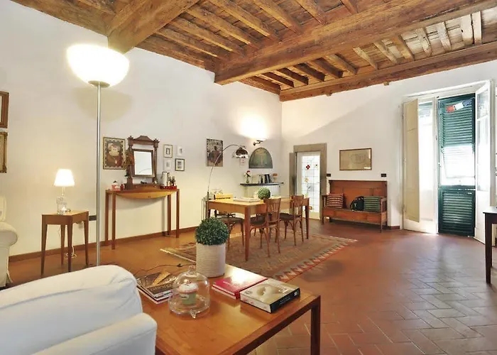 La Butterfly Guest 住宿加早餐酒店 卢卡