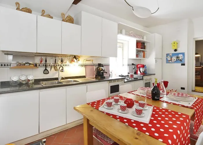 住宿加早餐酒店 La Butterfly Guest 卢卡